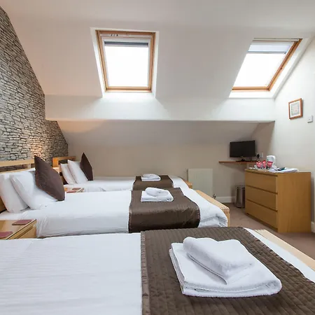 Thornbank House Offering Breakfast And With The Use Of Free Local Health Club 4* ويندرمير