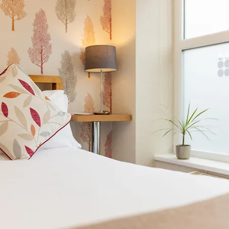 Guest house Thornbank House Offering Breakfast And With The Use Of Free Local Health Club Windermere
