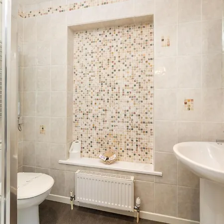 Guest house Thornbank House Offering Breakfast And With The Use Of Free Local Health Club Windermere