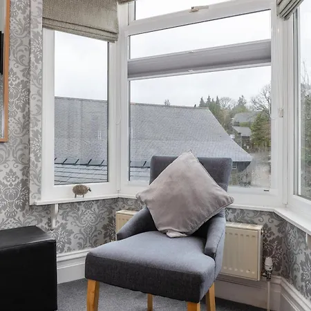 Thornbank House Offering Breakfast And With The Use Of Free Local Health Club 4*