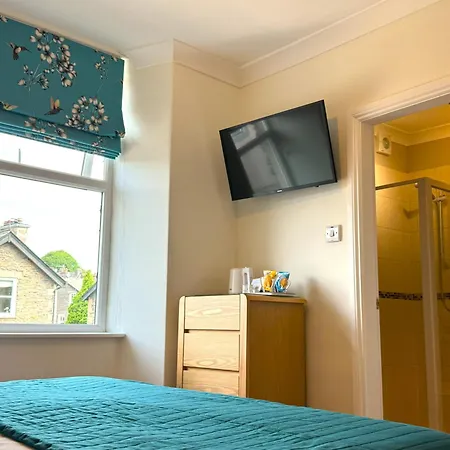 Guest house Thornbank House Offering Breakfast And With The Use Of Free Local Health Club Windermere
