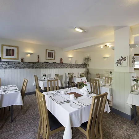 Thornbank House Offering Breakfast And With The Use Of Free Local Health Club 4*