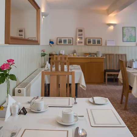 Thornbank House Offering Breakfast And With The Use Of Free Local Health Club Pensjonat