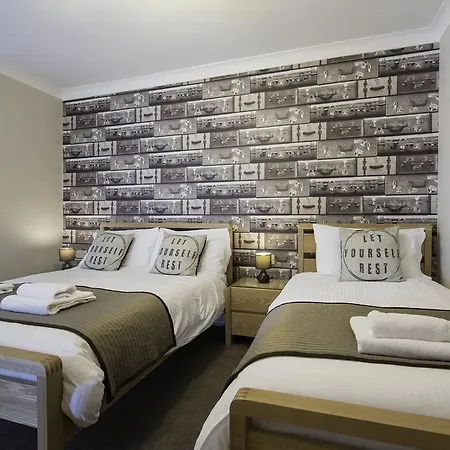 Thornbank House Offering Breakfast And With The Use Of Free Local Health Club 4*