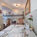 Thornbank House Offering Breakfast And With The Use Of Free Local Health Club 4* Уиндермир