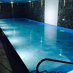 Гостевой дом Thornbank House Offering Breakfast And With The Use Of Free Local Health Club