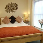 Thornbank House Offering Breakfast And With The Use Of Free Local Health Club Гостевой дом 4*