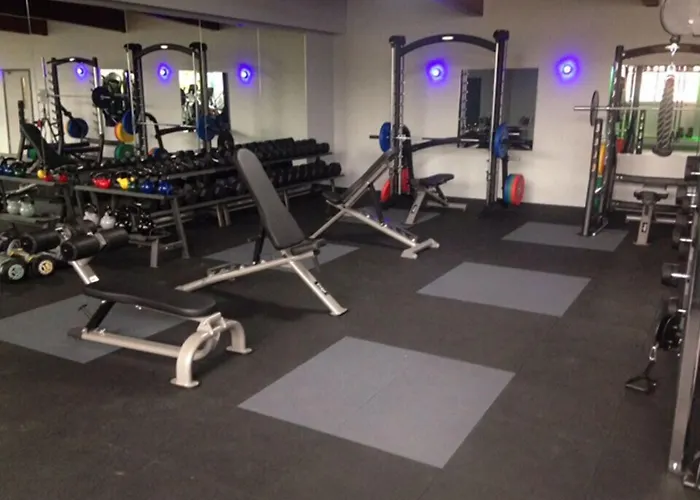 Thornbank House Offering Breakfast And With The Use Of Free Local Health Club 4*